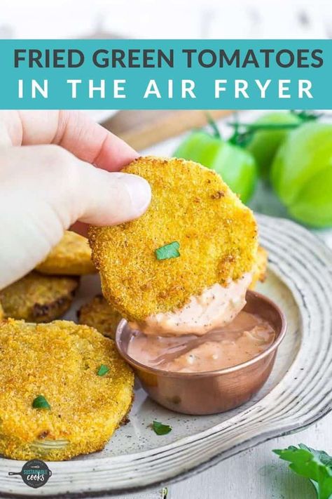 Crispy, crunchy, and delicious, these Air Fryer Green Tomatoes will be a huge hit! Perfect as a fast appetizer or a side dish, healthy fried green tomatoes are sure to become a family favorite. Fryer Green Tomatoes, Air Fryer Green Tomatoes, Air Fryer Fried Green Tomatoes, Fried Green Tomatoes Recipe Easy, Fast Appetizers, Fried Green Tomatoes Recipe, Green Tomato Recipes, The Best Air Fryer, Fried Tomatoes