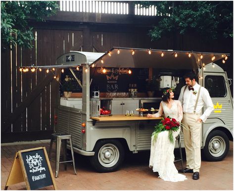 Trucks of Tuck - Delicious Ideas for Wedding Catering Wedding Food Truck Receptions, Wedding Food Trucks, Food Truck Reception, Wine Truck, Food Truck Events, Pizza Food Truck, Truck Wedding, Food Truck Wedding, Food For Special Event