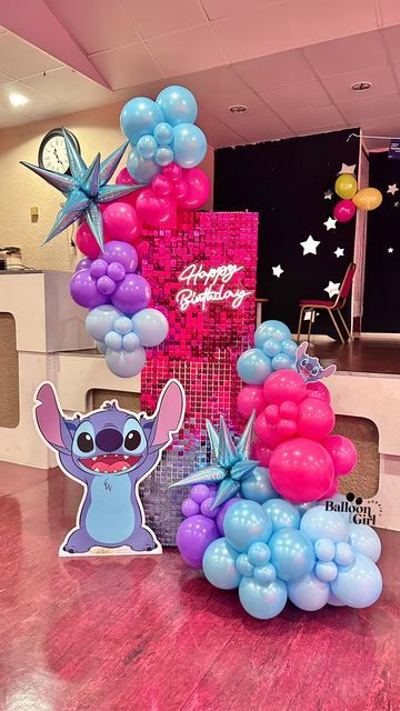 Stitch Party Ideas Girl, Lilo Stitch Balloon Garland, Lilo And Stitch Birthday Balloon Arch, Stitch Decorations Party, Disney Stitch Balloon Garland, Lili And Stitch Birthday Party Decor, Stitch Birthday Backdrop, Stitch Party Decorations, Stitch Bday