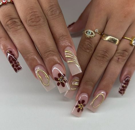 Fall Nails Square Design, Fall Nail Designs Coffin Shape, Square Nails Baddie, Square Nail Inspo 2024, Dope Nail Designs Fall 2024, Baddie Square Nails, Baddie Fall Nails, Brown Square Nails, Fall Square Nails