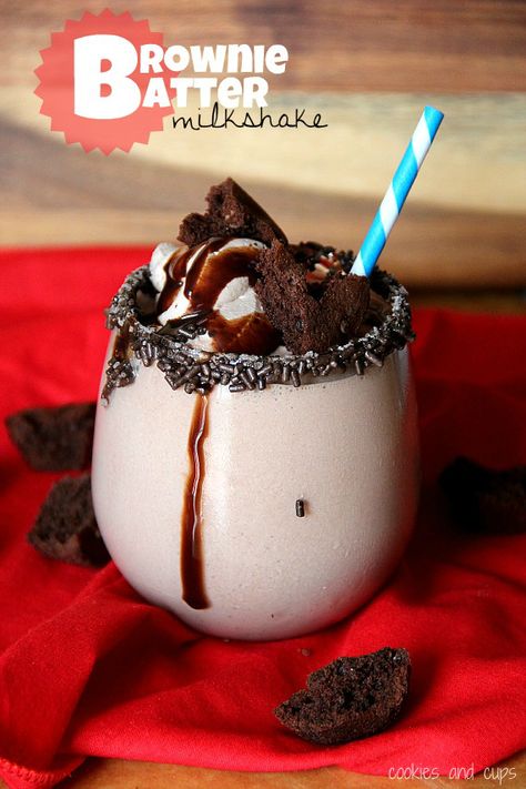 Brownie Batter Milkshake - 3 cups vanilla ice cream 1 1/2 cups dry brownie mix 1 cup cold milk Brownie Milkshake, Milkshake Recipe Chocolate, Chocolate Milkshake, Milkshake Recipes, Brownie Batter, Brownie Mix, An Ice Cream, Decadent Chocolate, Milkshakes