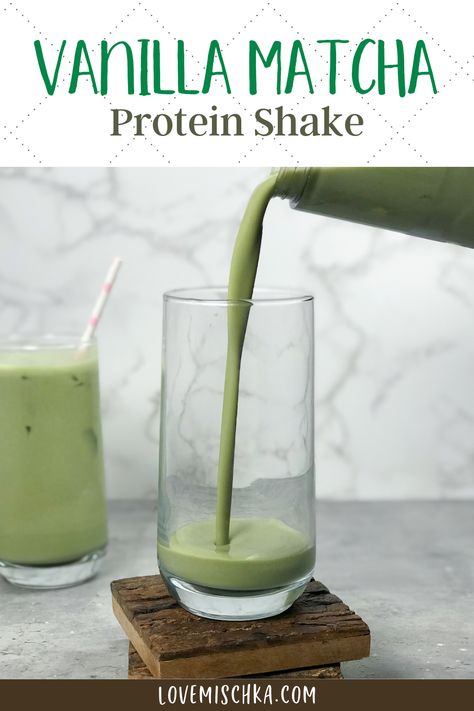 Creamy, bright green matcha protein shake is poured into a tall glass from a portable blender. Another tall glass, full of bright green matcha protein shake, sits behind it, with a white and pink polka dot, paper straw. Vanilla Premier Protein Smoothie Recipes, Matcha Protein Powder Recipes, Carrot Cake Protein Shake, Macha Green Tea Protein Shake, Protien Smoothies Recipes Matcha, Protein Shake Recipes Banana, Matcha Collagen Smoothie, Green Tea Protein Shake, Avocado Protein Shake