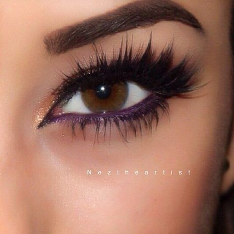 Purple Waterline Makeup, Hazle Eyes, Waterline Makeup, Eyeliner For Almond Eyes, Purple Liner, Peachy Eyeshadow, Color Eyeliner, Eyeliner For Beginners, Bella Hair