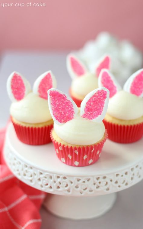 Easy Easter Bunny Cupcakes #Easter #Cake #Food Easter Bake Sale, Easter Bunny Desserts, Easter Bake, Easter Cupcake Recipes, Bunny Desserts, Easter Cupcakes Easy, Succulent Cupcakes, Easter Bunny Cupcakes, Spring Cupcakes