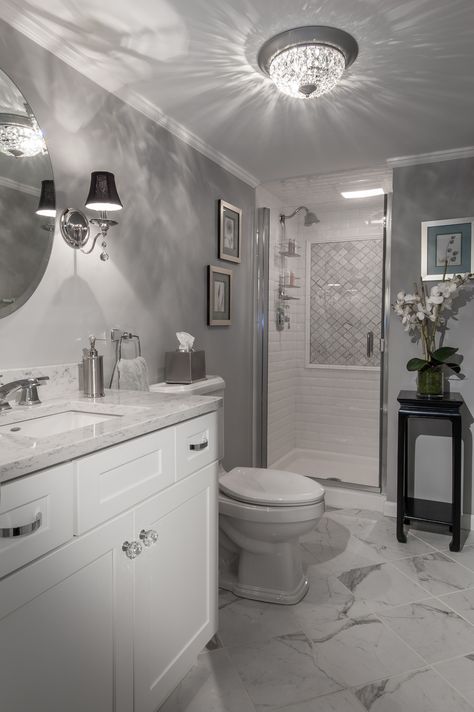 Grey And Silver Bathroom Ideas, Renovation Ideas Bathroom, Soothing Bathroom, Bathroom Decor Glam, Glam Bathroom Ideas, Pink And Grey Bathroom, Glamour Bathroom, Glam Bathroom Decor, Classy Bathroom