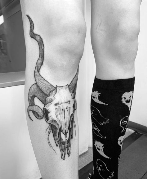 Ram Tattoo, Shin Tattoo, Creepy Tattoos, Knee Tattoo, Calf Tattoo, Instagram B, Aesthetic Tattoo, Dope Tattoos, Simplistic Tattoos