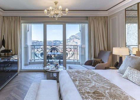 Monaco Luxury, Ikea Bohemian, Scandinavian Green, Luxury Hotel Room, Rug Aesthetic, Dresser Desk, Zen Design, Blue Lighting, Most Luxurious Hotels