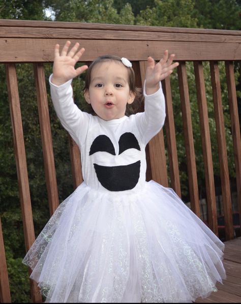 Diy Toddler Ghost Costume Girl, Toddler Ghost Costume Girl, Diy Toddler Ghost Costume, Ghost Tutu Costume, Easy Ghost Costume, Toddler Ghost Costume, Boo Party, Toddler Costumes Girl, Diy Mom