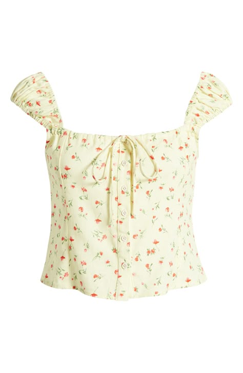 Scattered blooms bring the romance to a breathable linen-blend crop top that's destined for sunny days. 18" length (size medium) Front button closure Square neck Cap sleeves 54% linen, 46% viscose Dry clean Imported Summer Tops 2024, Cottage Core Tops, Floral Summer Tops, Summer Tops Aesthetic, Teen Tops, Floral Top Outfit, Floral Clothes, Beach Tops Summer, Zara Looks