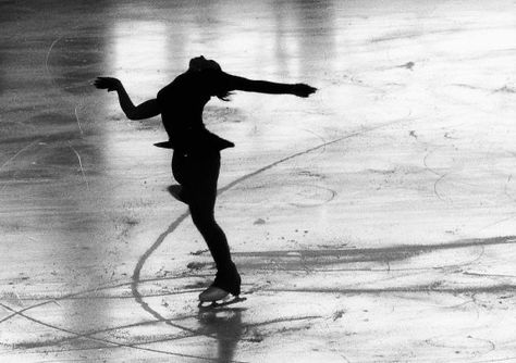 Ice Skating Photography, Ice Aesthetic, Ilford Hp5, Figure Ice Skates, Skate 3, Skating Aesthetic, Film Roll, Ice Skaters, Ice Princess