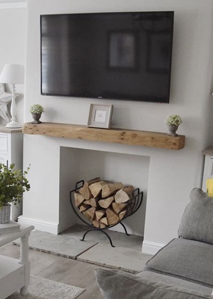 Lounge Fireplace, Empty Fireplace Ideas, Log Burner Living Room, Feature Wall Living Room, Fireplace Beam, Living Room Setup, Living Room Decor Fireplace, Cosy Living Room, Home Fireplace