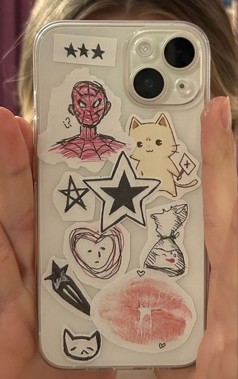 Drawn Phone Cases, Phone Case Ideas Aesthetic Diy, Doodles For Phone Case, Cover Drawing, Phone Cover, Doodles, Arts And Crafts, Marvel, Pouch