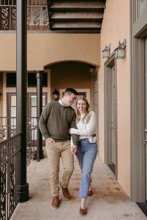 Green Sweater Family Pictures, Green And Brown Couple Outfits, Cable Knit Sweater Family Photos, Couples Sweater Photoshoot, Engagement Photos Sweater, White Sweater And Jeans Engagement Photos, Engagement Photo Outfits Fall, Fall White, Engagement Picture Outfits