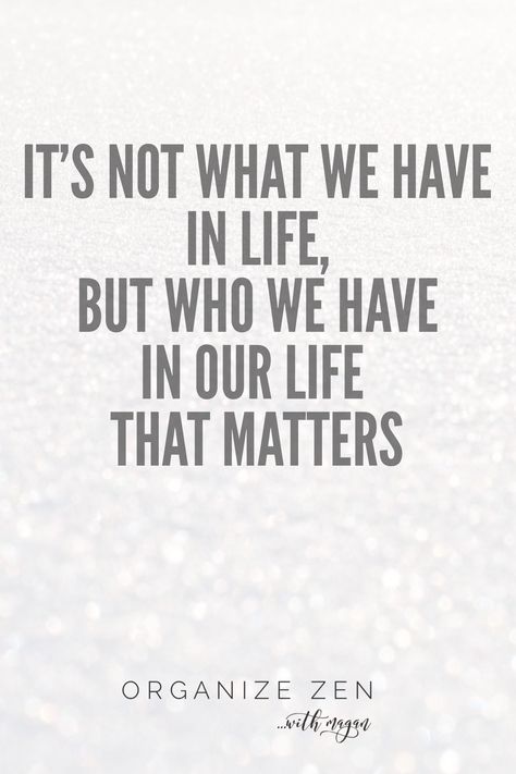 These powerful words of wisdom are such a wonderful reminder to focus on what really matters in life...friends, family, relationships, and to give less attention to the material stuff and possessions. #qotd #quotes #wordsofwisdom #whatmatters Life Friends, Minimalist Quotes, Quotes Relationship, Daughter Quotes, Super Quotes, Trendy Quotes, Family Relationships, Quotes Life, New Quotes