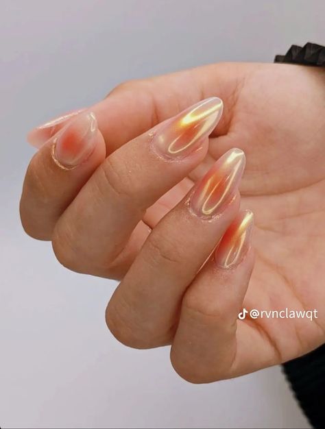 Aura Nails, Milky Nails, Chrome Nails Designs, Simple Gel Nails, Vibrant Nails, Cute Summer Nails, Metallic Nails, Minimalist Nails, Prom Nails