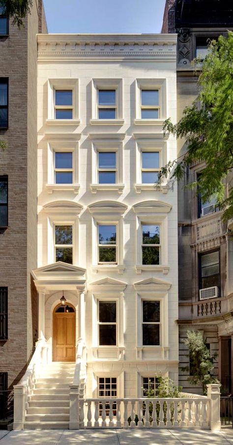 upper east side | Joseph Pell Lombardi Architect White Building, Paint Colours, Zaha Hadid, Traditional Architecture, Style At Home, Architecture Fashion, Beautiful Buildings, Exterior Paint, 인테리어 디자인