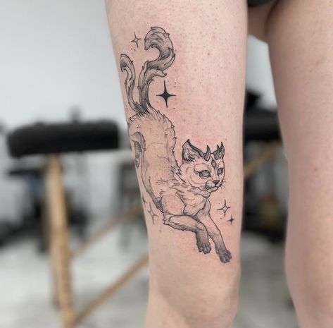 Cat Tattoo Big, Mystical Cat Tattoo, Impressionism Tattoo, Cat Leg Tattoo, Cat Tattoo Idea, Halloween Costume Cat, Cat Tattoo Ideas, Cats Tattoo, Pfp Cat