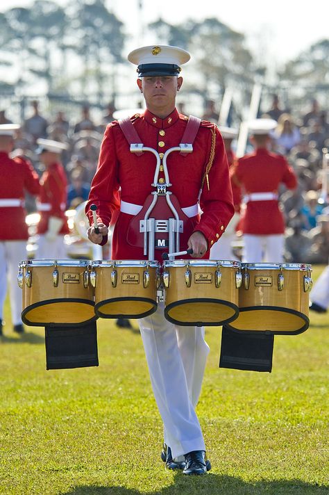 Multi tenor drums Tenor Drum, Auradon Prep, Drum Band, Drum Corps International, Band Uniforms, Drum Corps, Band Kid, Rainbow Magic, Starting Line