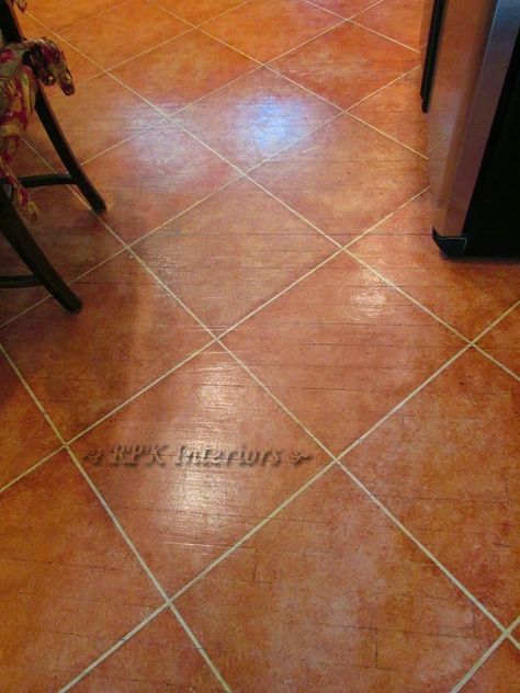 Faux painted terra cotta floor.... RPK Interiors Faux Saltillo Tile, Faux Terracotta Floor, Faux Terra Cotta Floor, Painted Terracotta Tiles, Terracotta Tile Floor, Saltillo Tile Floor, Backyard Envy, Things Paint, Tiles Terracotta