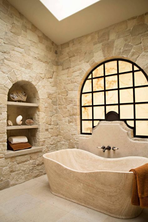 20 Enchanting Mediterranean Bathroom Designs You Must See Diy Cozinha, Style Toscan, Tuscan Bathroom, Mediterranean Bathroom, Half Bathroom Remodel, Simple Bathroom Remodel, Tuscan Design, Mediterranean Home Decor, Tuscan House