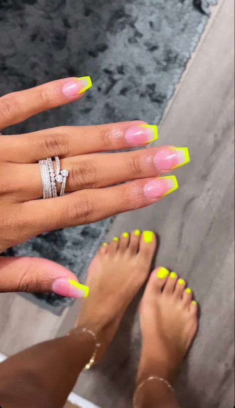 Neon Mani And Pedi, Nail And Toes Matching Ideas, Cold Nails, Passion Nails, Sassy Nails, Short Square Acrylic Nails, Short Acrylic, Short Acrylic Nails Designs, Girl Things