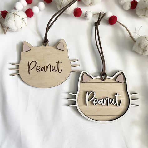 Cat Christmas Decor, Xtool Projects, Cat Christmas Ornaments, Cat Parenting, Cat Ornament, Cat Christmas, Cat Names, Animal Ornament, Baltic Birch