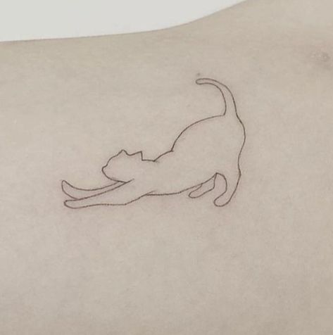 Cat Tattoo Outline Silhouettes, Black Cat Stretching Tattoo, Simple Cat Line Art Tattoo, Cat Soulmate Tattoo, Cat Stretch Tattoo, Tattoos For Cat Owners, Cat Laying Down Tattoo, Stretching Cat Tattoo, Cat Stretching Tattoo