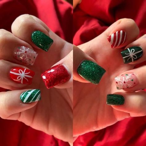 Trendy Winter Nails Square, Christmas Presents Nails, Christmas Present Nail Designs, Toe Nail Designs For Winter, Christmas Nail Designs Short, Christmas Present Nail Art, Christmas Nails 2022, Christmas Nail Designs Acrylic, Christmas Present Nails