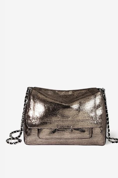 Ontdek de Jerome Dreyfuss crossbody Lulu M lame champagne, een elegante tas van 100% leer. Perfect voor al je essentials en met een verfijnde uitstraling die elke outfit aanvult. Maak indruk!