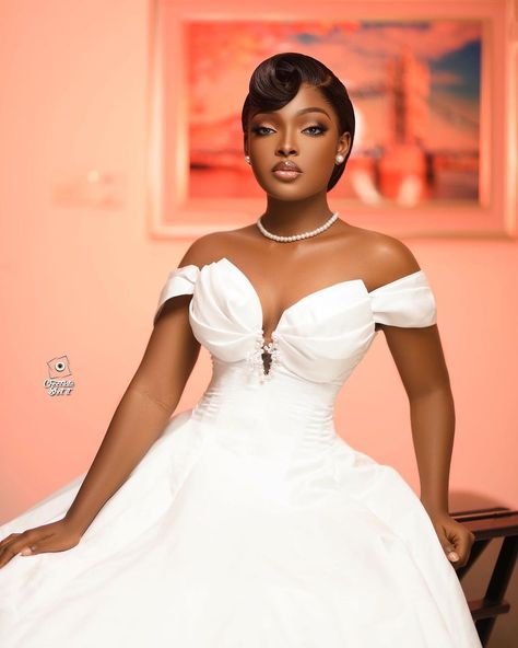 Wedding Gowns For Petite Brides, I Want To Be Seen, Igbo Bride Traditional Weddings, Bride 2024, Petite Bride, Igbo Bride, Pregnant Lady, Traditional Weddings, Dress Couture