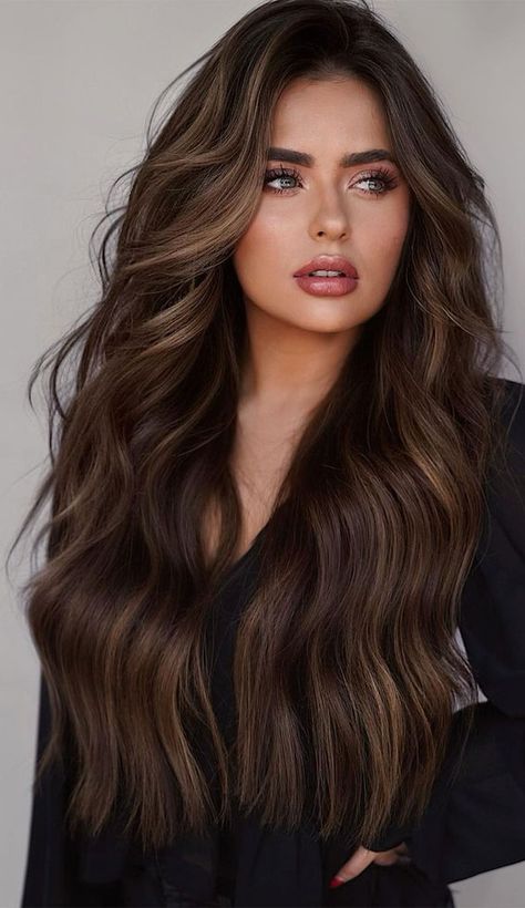 hair color, balayage, balayage hair color, balayage hair color ideas, hair color ideas, brunette hair color, blonde balayage, brown balayage, summer hair color, hair color trends Inosuke Hair, Dark Brown Dyed Hair, Wavy Hair Color Ideas, Hair Color Blonde Balayage, Color Balayage Hair, Balayage Summer, Balayage Hair Caramel, Balayage Hair Color Ideas, Balayage Brown