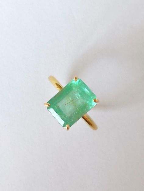 Unjque Emerald Ring, Gold Emerald Heirloom Ring, Columbian Emerald Engagement Ring, Colombian Emerald Engagement Rings, Engagement Rings Emerald, Columbian Emerald Ring, Five Golden Rings, 14k Gold Green Emerald Ring, Fine Jewelry, Rings Emerald