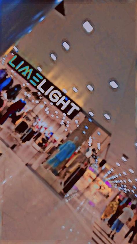 #limelight #kingsmall #mall #snaps Luckyone Mall Karachi Snap, Emporium Mall Lahore Snaps, Shopping Mall Snap, Mall Snaps, Shopping Snap Story, Shopping Snap, Eid Shopping, Desktop Wallpaper Quotes, Fake Pics