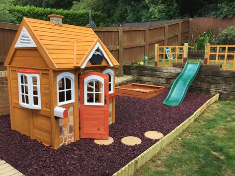 Playground Playhouse, Mud Table, Kids Garden Play Area, Easy Landscaping Front Yard, Play Area Garden, Outside Playground, Backyard Play Spaces, Kid Friendly Backyard, Outdoor Yard Ideas