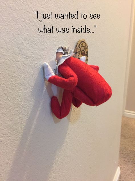 Elf On A Shelf Workplace, Elf On The Shelf Pet Ideas, Elf On Shelf Funny, Elf Memes, Elf On The Shelves, Kindness Elves, Elf Ideas Easy, Bad Elf, Funny Elf On The Shelf