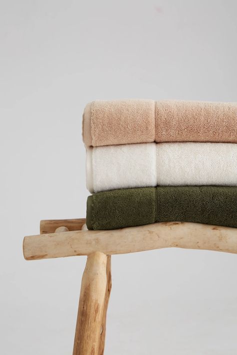 Make your bathroom more appealing and functional with our soft, low twist Earthy towels. This luxuriously soft, combed long-staple Aegean cotton towel with plush velour border is ultra-absorbent and gets even softer with every wash. Earthy collection is available in eight warm colors. PVA free thanks to new nature frie