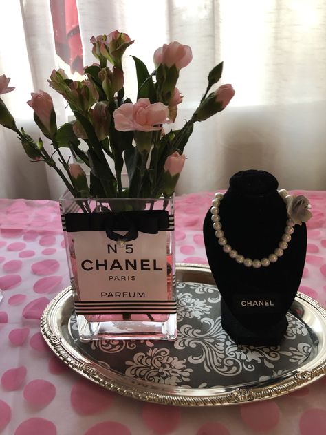 Chanel themed baby shower Chanel Baby Shower Theme, Chanel Baby Shower, 50 Party, Parfum Chanel, 50th Party, Chanel Paris, Baby Shower Theme, Party Planner, 40th Birthday