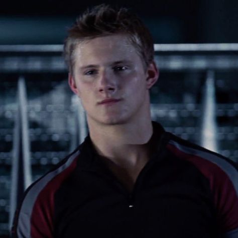 Cato Hadley, Cato Hunger Games, Ya Dystopian Books, Hunger Games Districts, Fnaf Oc, Alexander Ludwig, Platonic Relationship, Hunger Games 3, Hunger Games Series