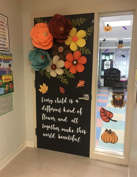 Fall Flower Bulletin Board, Fall Leaf Door Decorations Classroom, Fall School Door Decorating Ideas Office, Science Fall Door Decorations Classroom, Fall Decorations For Door, Christian Fall Door Decorations Classroom, Thanksgiving Office Door Decorations, Fall Board Ideas For Work, Fall Classroom Door Ideas September