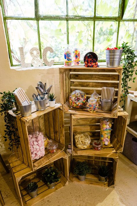 Wedding Sweetie Table Wooden Crates Emma and Rich #wedding #weddingsweets Wedding Sweet Table Ideas, Snack Table Ideas Party, Sweet Table Ideas, Wedding Reception Dessert Table, Wedding Snack Bar, Wooden Crates Wedding, Wedding Sweet Cart, Sweetie Table, Wedding Sweet Table