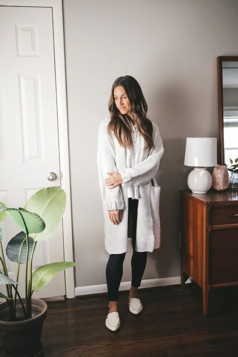 Styling A Flannel, Leather Jacket Hoodie, Black Blazer Outfit, Simple Sweatshirt, Wool Sneakers, White Mules, Leggings Outfits, Black Crewneck Sweatshirt, Wearing All Black