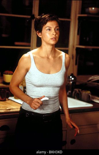 Ashley Judd 90s, Ashley Judd Short Hair, Short Hair Pixie, Ashley Judd, Short Hair Pixie Cuts, Hair Pixie, Diane Lane, Female Actresses, Pixie Cuts