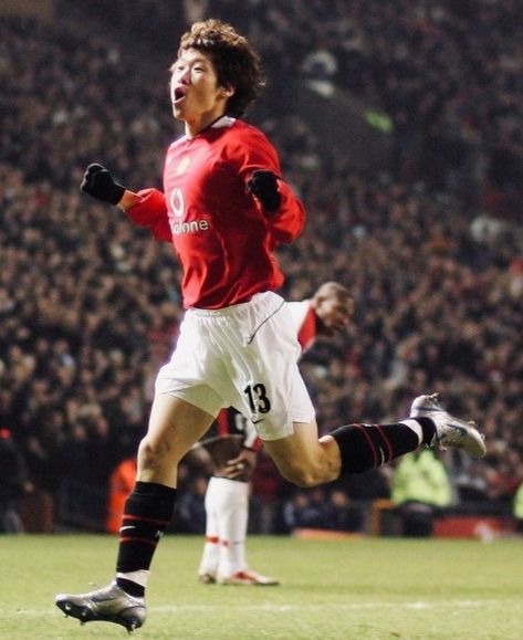 J-sung Park Manchester United Wallpaper, Manchester United Legends, Cristiano Ronaldo Cr7, Park Ji Sung, Edgy Wallpaper, Man Utd, Football Wallpaper, Man United, Ji Sung