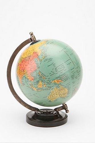 Urban Outfitters Desk, Desk Globe, Dorm Room Styles, Student Dorm, Traditional Desk, World Globes, Dorm Room Inspiration, Map Globe, Apartment Essentials