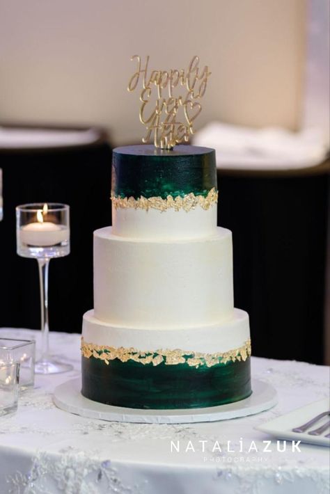 Emerald Green And Gold Wedding Cake And Cupcakes, Emerald Wedding Cake Gold And, Dark Green And Gold Wedding Cake, Emerald And Gold Wedding Cake, Emerald Green And Gold Wedding Cake, Emerald Green Cake Ideas, Emerald Green Wedding Cake, Xv Cakes, Emerald Wedding Cake