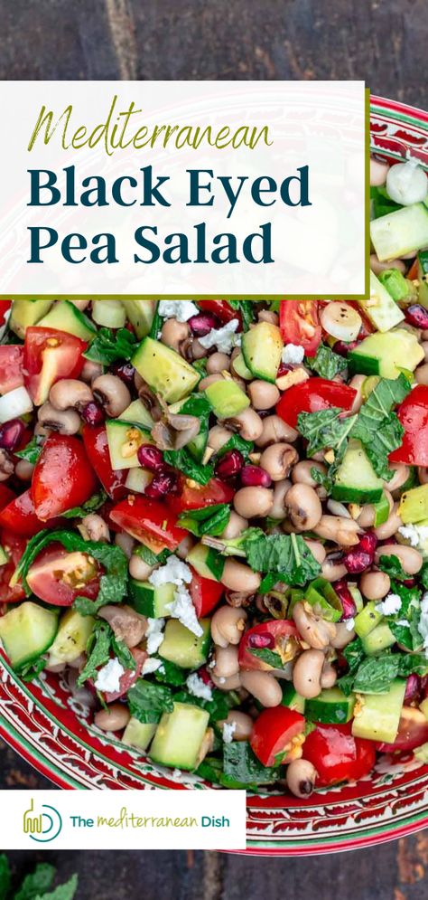 Black eye pea salad in a bowl on a table top Mediterranean Black Eyed Peas, Black Eyed Pea Salad Recipe, Blackeyed Pea Salad, Black Eye Pea Salad, Black Eyed Peas Salad, Mediterranean Dressing, Blackeye Peas, Mediterranean Desserts, Black Eyed Pea Salad