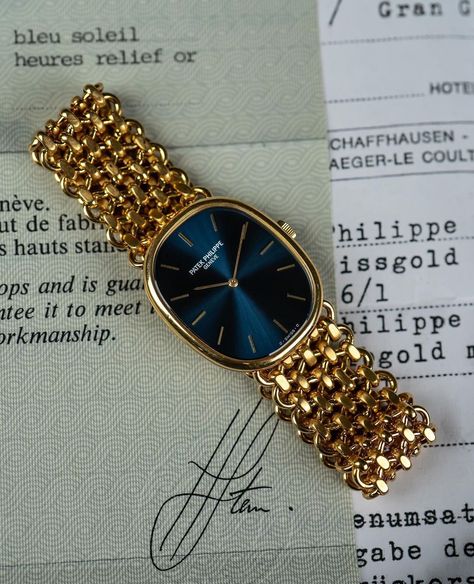 Patek Philippe Women, خواتم خطوبة, Vintage Gold Watch, Fancy Watches, Vintage Watches Women, Luxe Jewelry, Jewelry Accessories Ideas, Dope Jewelry, Trendy Top