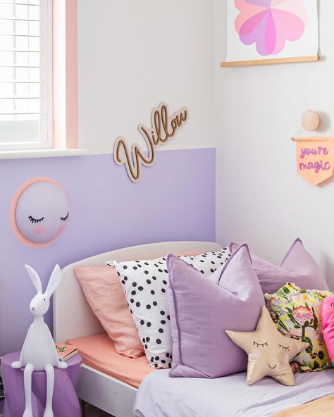 If this children’s bedroom was an emoji, it would be 🍬. Sweet, sweet candy. Fresh Lilac + Fresh Peach + Passionate Olive Green – a sweet & dreamy colour combination for sweet dreams. Guaranteed. ✅ Bedroom design courtesy of Hannah @playhaus_interiors and her incredible home. And yes, you can totally steal the colour combo for your own space. 🎨 #DifferentFeelsGood #YesColours #ChildrensBedroom #bedroomdecor #bedroomdesign #childrensroomdecor #childrensroom #freshlilac #freshpeach #pa... Girls Lilac Bedroom Ideas, Lilac Girls Bedroom, Kids Boho Room, Colorful Girls Bedroom Ideas, Pastel Girls Bedroom, Purple Kids Bedroom, Lilac Bedroom Ideas, Lilac Room, Lilac Bedroom