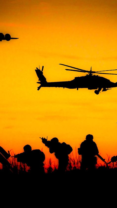 Army Photography Soldiers, Army Helicopter, Special Forces Wallpaper, Military Aesthetic Wallpaper, Military Background, Army Photography, Soldier Wallpaper Military Backgrounds, Soliders Military, Indian Army Special Forces