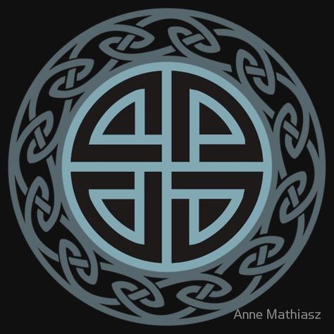 Shield Knot, Celtic Shield Knot, Trinity Knot Tattoo, Unique Tattoos For Men, Celtic Shield, Mystic Symbols, Irish Tattoos, Rune Tattoo, Knot Tattoo